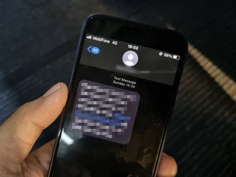 Một tin nhắn có thể khiến tài khoản ngân hàng bị rút sạch