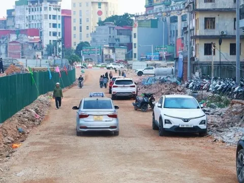 Thông xe kỹ thuật đường Vành đai 1 đoạn Hoàng Cầu - Voi Phục