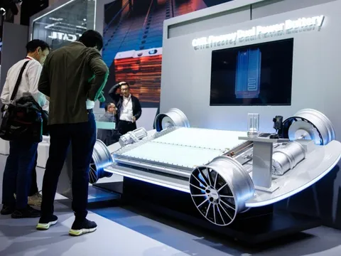 Phát minh của Trung Quốc làm rung chuyển ngành năng lượng: tạo pin xe có hơn 10.000 lần sạc-xả, đóng băng vẫn sạc ngon ơ, chi phí giảm mạnh