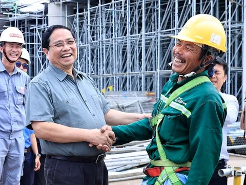 Khởi công 2 dự án gần 70.000 tỷ đồng tại đặc khu lớn nhất Việt Nam, Thủ tướng vừa yêu cầu gì?