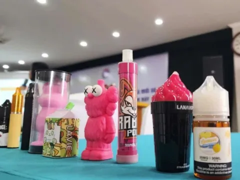 Siết chặt quản lý thuốc lá điện tử, thuốc lá nung nóng để chặn hệ lụy lâu dài