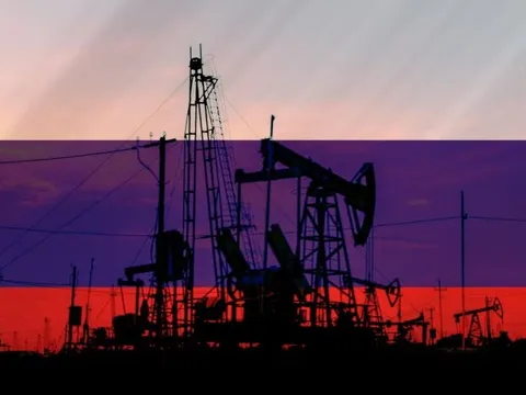 Tin buồn đến với Nga: Mỹ chào bán dầu Venezuela siêu rẻ cho quốc gia BRICS, là khách hàng đang giải cứu hàng triệu thùng dầu/ngày