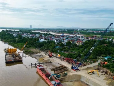 Hoàn thành giải phóng mặt bằng 7 cây cầu qua sông Hồng trước 31/3