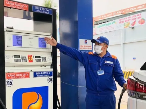 Dời lịch điều chỉnh giá xăng dầu dịp nghỉ Tết Nguyên đán 2026 sau 1 ngày