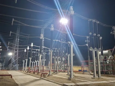 Hoàn thành đóng điện 2 kháng bù ngang 500 kV tại Trạm biến áp 500 kV Sơn La