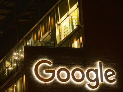 Google Gemini đối mặt với cuộc tấn công chưa từng thấy: Tin tặc dùng hơn 100.000 prompt để sao chép công nghệ