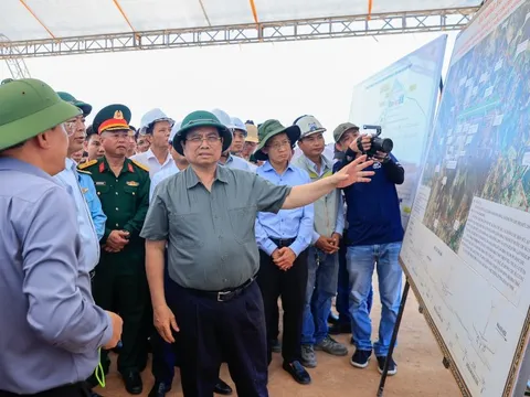Thủ tướng Phạm Minh Chính chỉ đạo rút ngắn 3 tháng tiến độ sân bay 3.200 tỷ do liên danh xây dựng nổi tiếng thi công