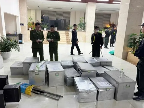 Bắt trùm 'cát lậu' Quảng Ninh, thu giữ nhiều vũ khí quân dụng và ma túy