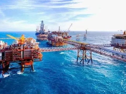 Thủ tướng lập tức điện đàm với nhà cung cấp dầu thô lớn nhất cho Việt Nam