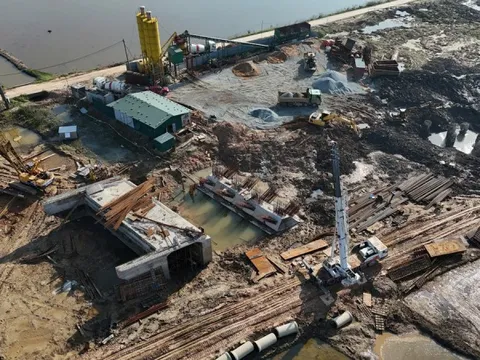 Vì sao đường gần 1.150 tỷ nối trung tâm TP Huế với sân bay Phú Bài 'đứng bánh'?