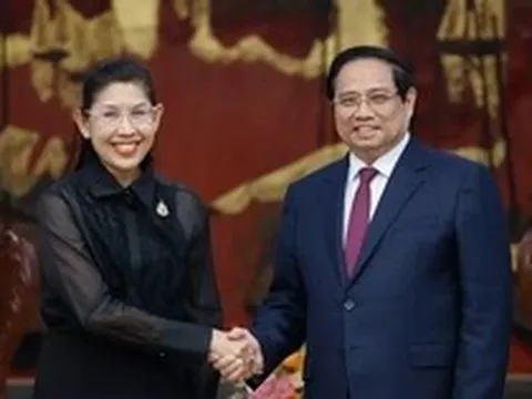 Thủ tướng đề nghị Thái Lan đảm bảo nguồn cung nhiên liệu cho hàng không Việt Nam