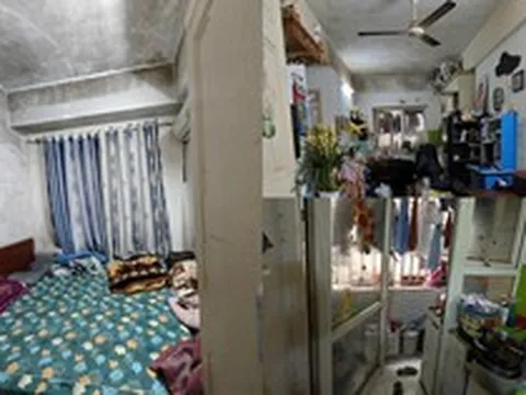 Rao bán căn hộ 58m² giá 3 tỷ nhưng tường ẩm thấp, mốc meo ở HH Linh Đàm: Cận cảnh bên trong khiến nhiều người choáng váng