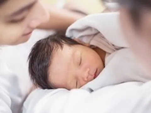 Đề xuất hỗ trợ 2 triệu đồng cho phụ nữ sinh đủ hai con trước 35 tuổi