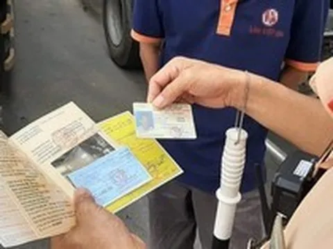 Công an có lưu ý quan trọng về giấy tờ đăng kiểm, tất cả chủ xe ô tô cần biết
