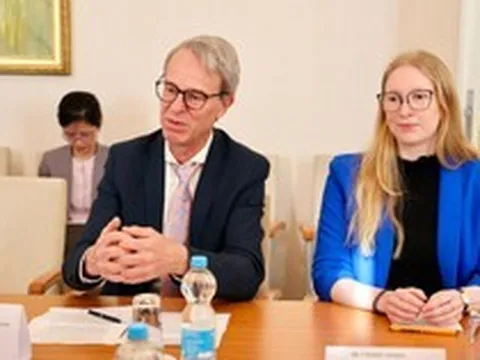 Tập đoàn lớn nhất thế giới trong một lĩnh vực, là đối tác của Vingroup, Petrolimex có kế hoạch đầu tư 150 triệu euro vào Việt Nam