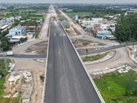 Hình ảnh công trường đường Vành đai 3 TPHCM trong sáng 31-3