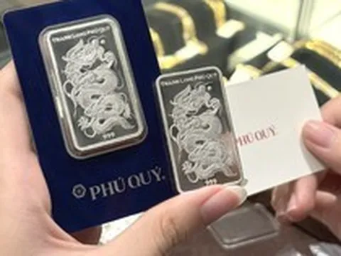 Giá bạc sáng nay giảm 4 triệu đồng/kg