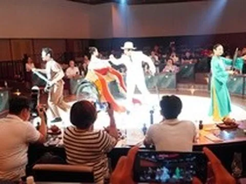 Khai phá "mỏ vàng" kinh tế cuối tuần