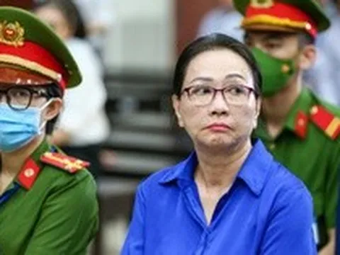 Đấu giá 3 xe sang vụ Vạn Thịnh Phát: Maybach biển "VIP" có giá khởi điểm cao nhất