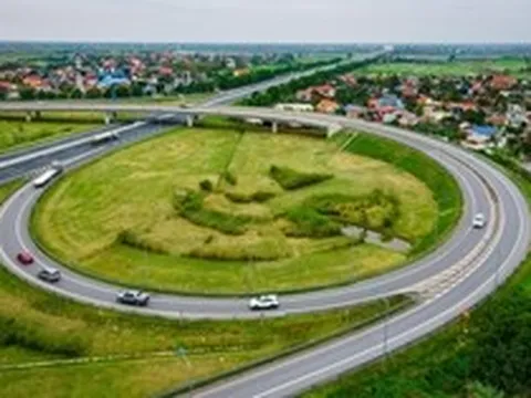 Không phải đất cứ gần sân bay, metro, cao tốc là tăng giá: Chuyên gia chỉ thẳng yếu tố bất ngờ