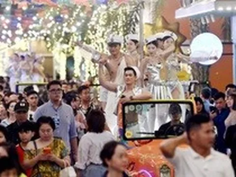 2 ngày đầu kỳ nghỉ lễ, du lịch Quảng Ninh đạt doanh thu 1.860 tỉ đồng