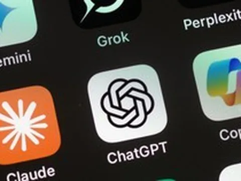 Gemini có lượt tải app nhiều nhất, nhưng ChatGPT lại tạo ra doanh thu khủng