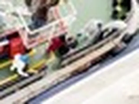 Hành khách tiết lộ trải nghiệm bên trong du thuyền chở 147 người đang mắc kẹt trên biển do virus Hanta: Phải giãn cách như thời COVID-19 và mòn mỏi chờ đợi