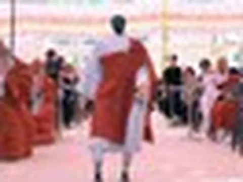 Chưa từng có: Một ngôi chùa tại Hàn Quốc ghi nhận thành viên mới là robot, được yêu cầu "không sạc quá mức"