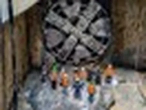 Cỗ máy TBM nặng 850 tấn, dài hơn 100 m do Đức thiết kế riêng giúp nhà thầu Việt Nam làm chủ công nghệ thi công hầm đô thị phức tạp bậc nhất