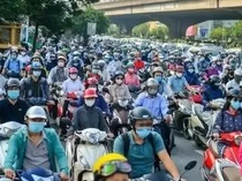Hà Nội lấy ý kiến dân về mức hỗ trợ tiền chuyển xe xăng sang điện