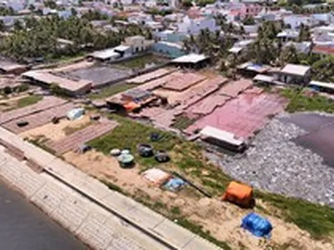 Cận cảnh nơi nước đen kịt, hôi thối vừa bị Chủ tịch tỉnh Gia Lai chỉ đạo xử lý