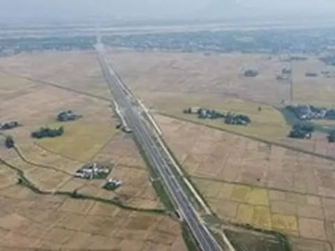Tận thấy hai tuyến cao tốc Bắc - Nam qua Đắk Lắk vừa thông xe