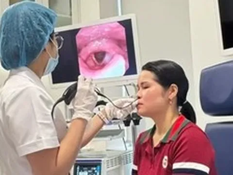 Tưởng vô hại, thuốc xịt mũi dùng kéo dài có thể gây nhiều tổn thương