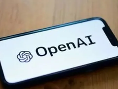 OpenAI và Anthropic đối mặt chỉ trích vì cảnh báo rủi ro AI trước thềm IPO