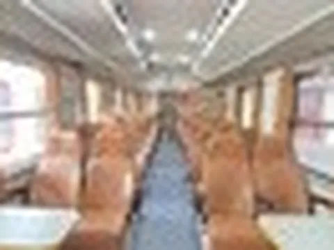 Đường sắt mở 'Đoàn tàu Bạch Mai' đưa đón y, bác sĩ giữa Hà Nội và Ninh Bình