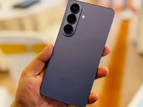 Chiếc điện thoại mới nhất của Samsung giảm giá 6 triệu đồng
