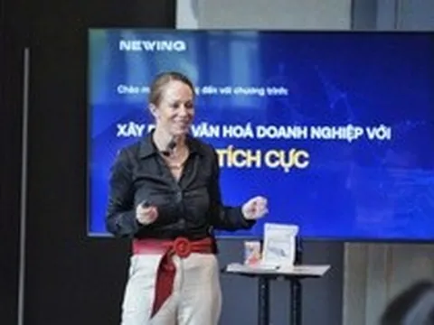 Đội ngũ đạt KPI nhưng mất năng lượng: Bài học từ Giáo sư Mandy O’Neill