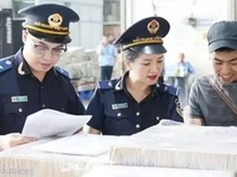 Hải quan thu ngân sách gần 265.000 tỷ đồng sau nửa năm, xuất nhập khẩu tăng tốc