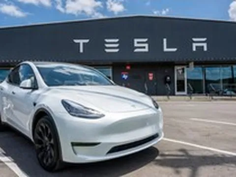 Tesla tăng tốc ngoài dự đoán: 480.126 xe giao trong quý II và tham vọng AI trị giá hàng tỷ USD